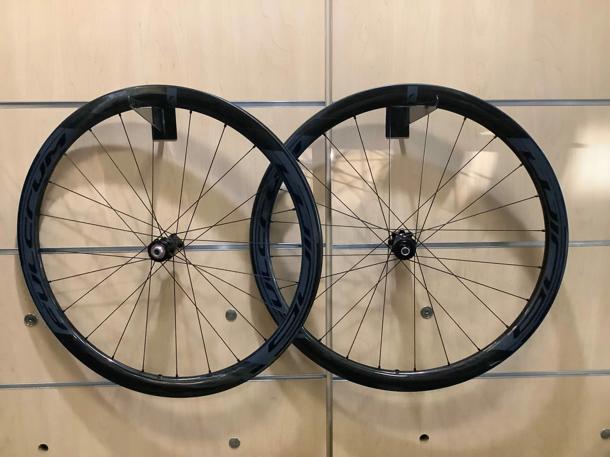 Bereifung Verkäufe 2022 -Bereifung Verkäufe 2022 78978 scaled